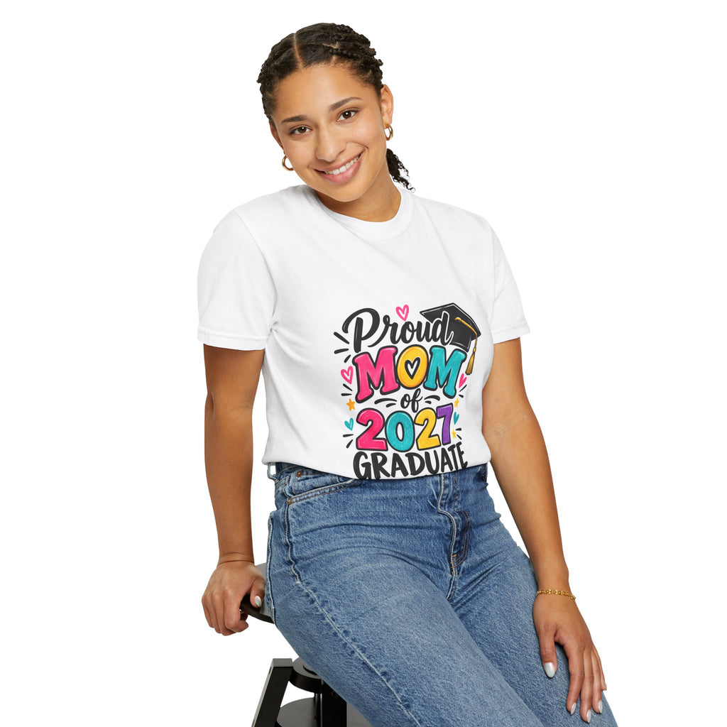 Proud Mom of 2027 Graduate T-Shirt