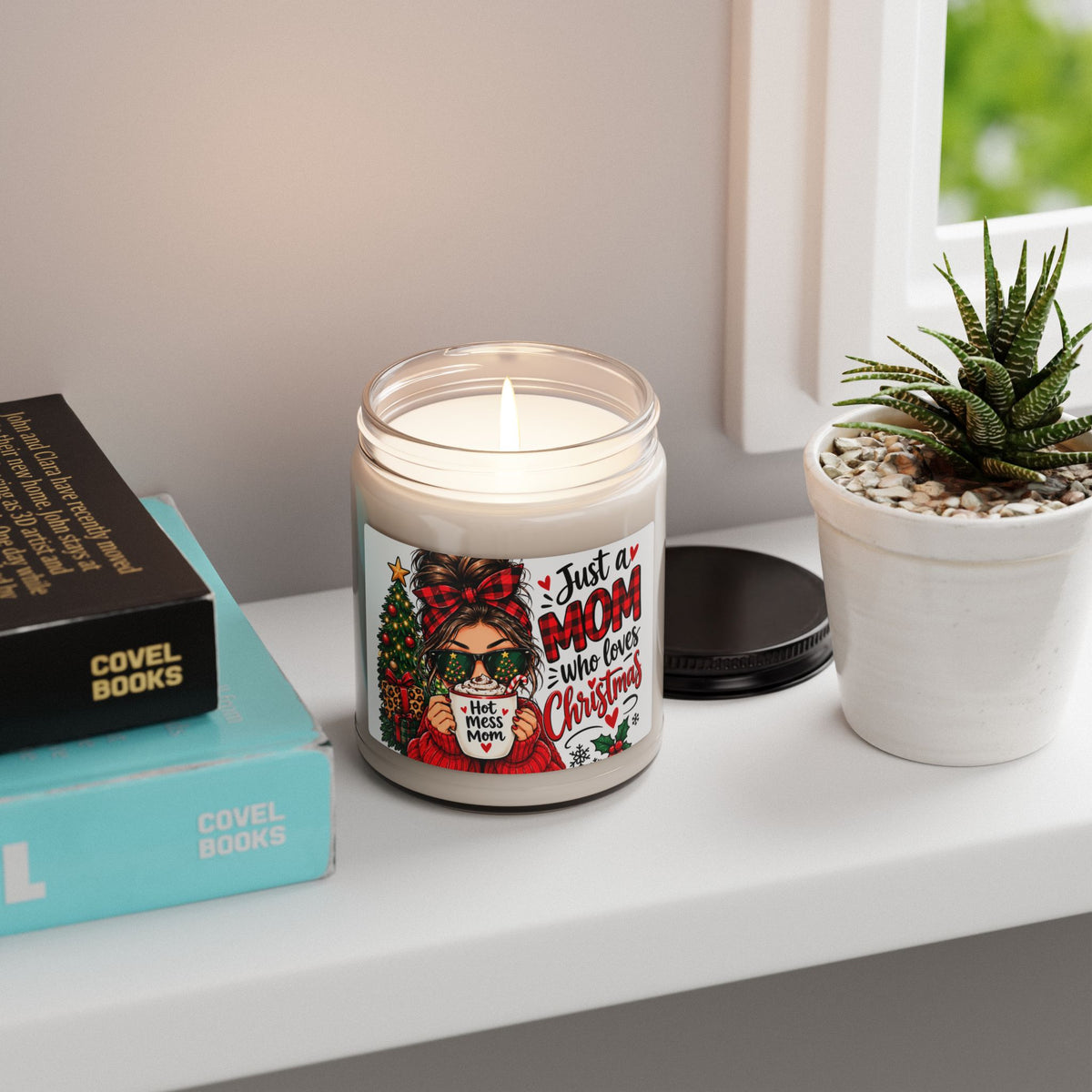Christmas Mom Candle — “Just a Mom Who Loves Christmas” Scented Soy Jar (9oz)